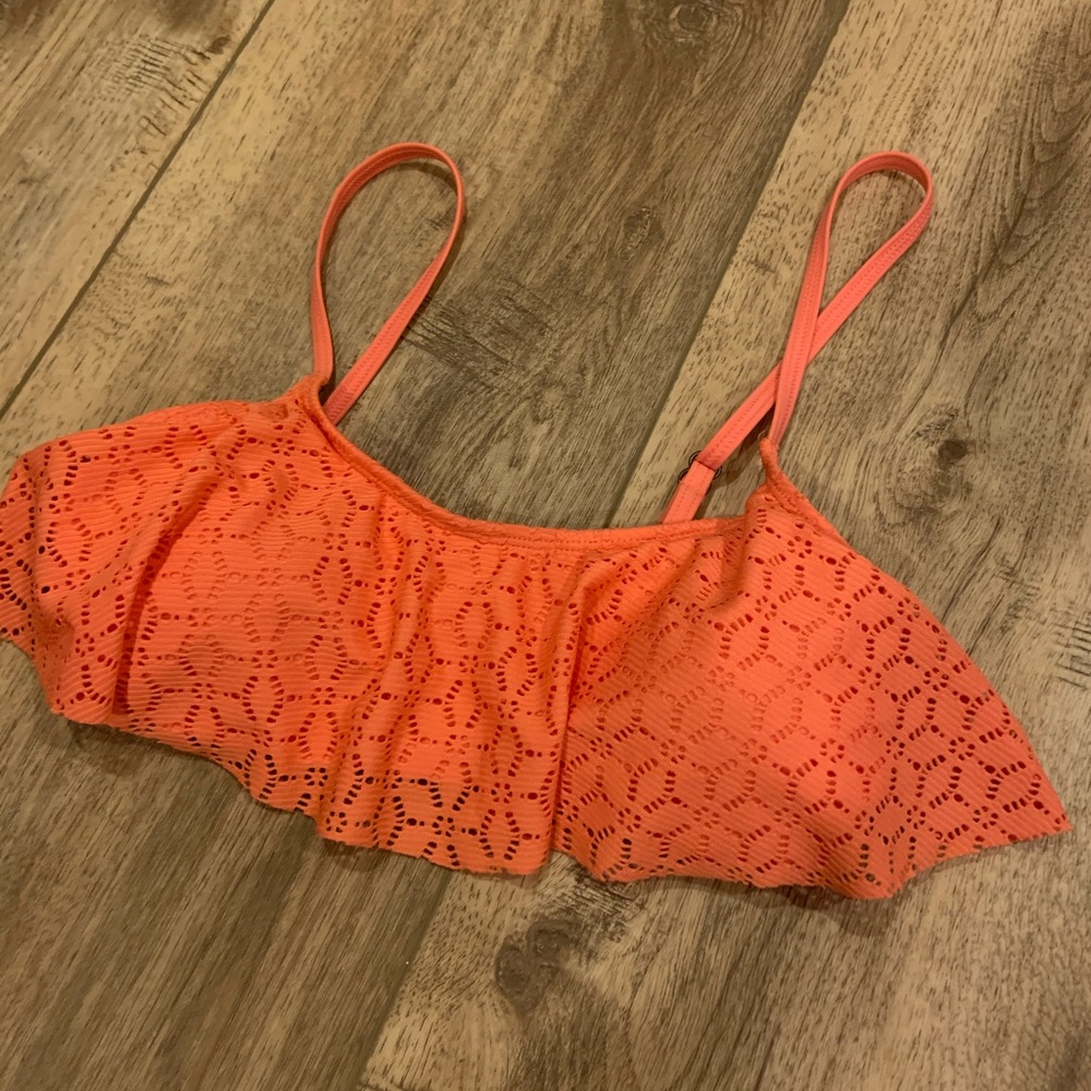 TrueCraft coral small swimsuit top barely worn